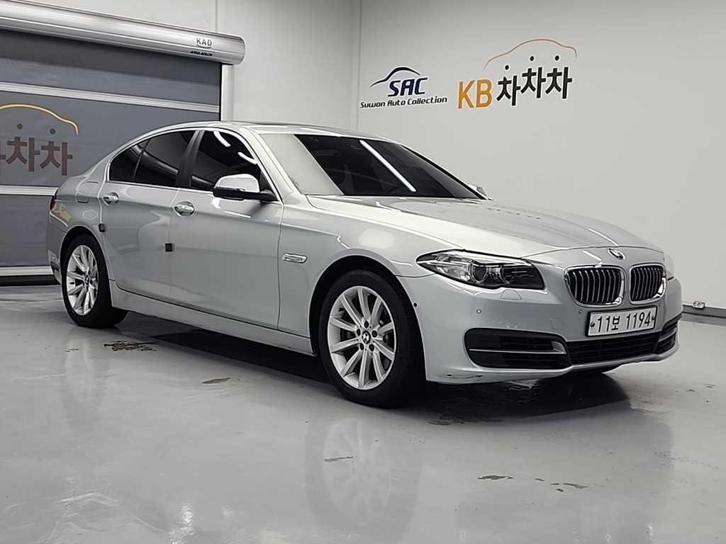 BMW 5 Series - Vista 4