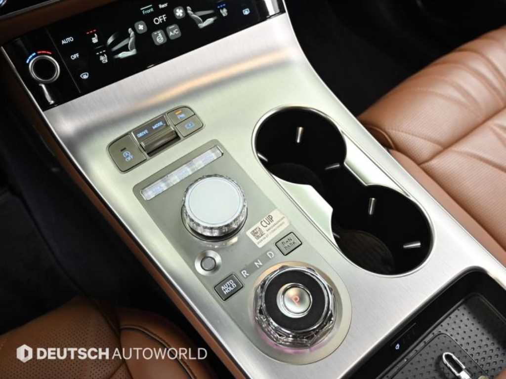 Genesis GV70 - Vista 9