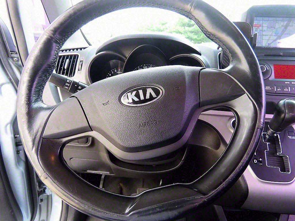 KIA Ray - Vista 8