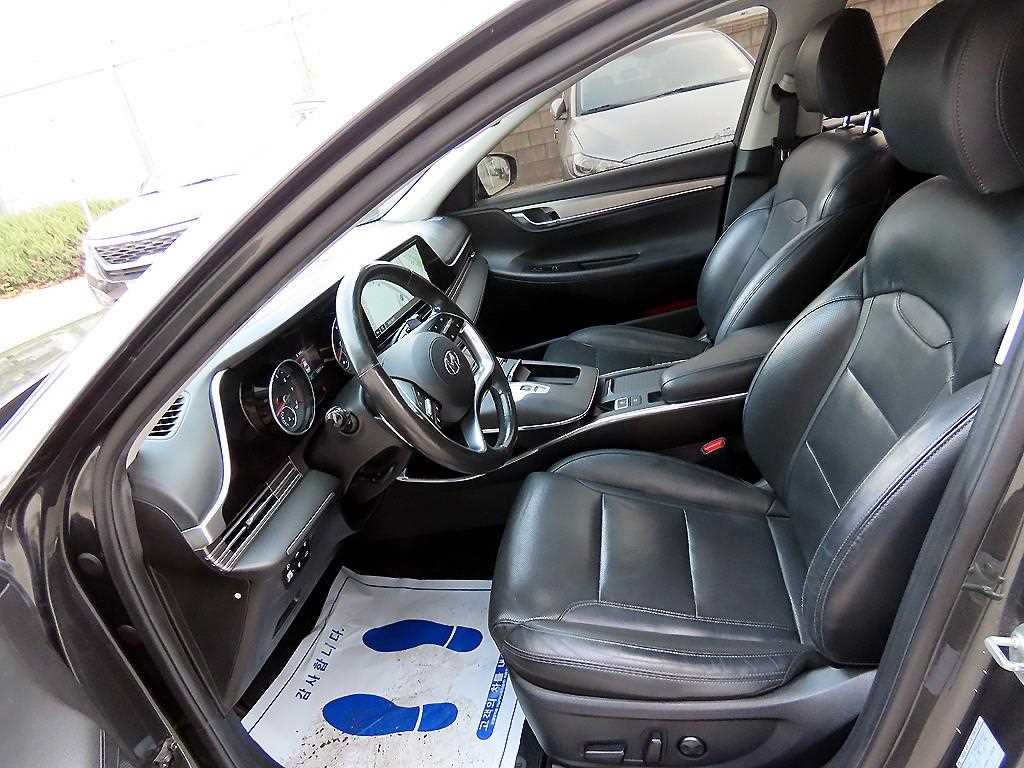 HYUNDAI Grandeur - Vista 4