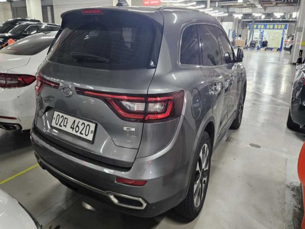 SAMSUNG QM6 - Vista 5