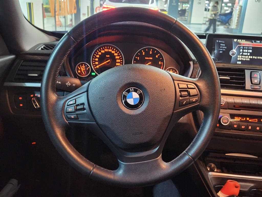 BMW Gran Turismo 2015 Azul - Importación desde Corea - HF Imports Iquique - Foto 14