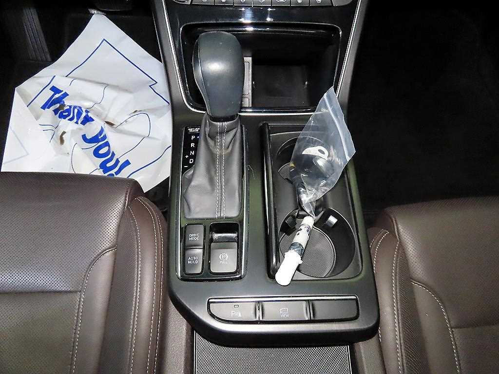 HYUNDAI Grandeur - Vista 12