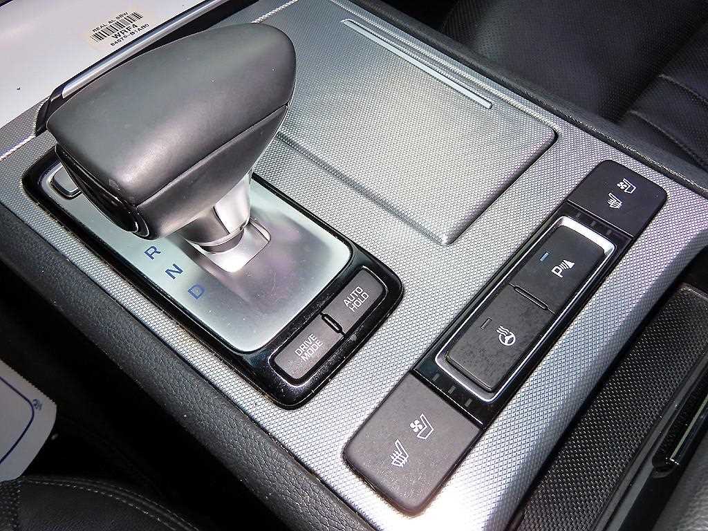 Genesis G80 - Vista 10