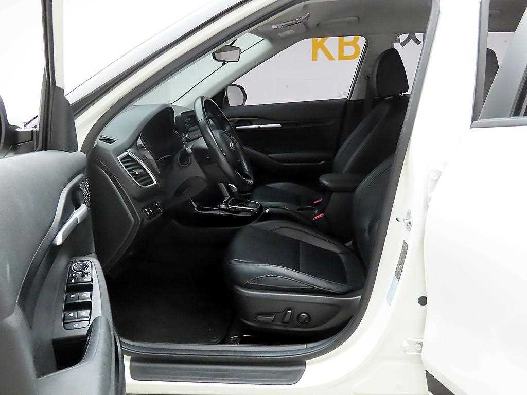 KIA Seltos 2021 Blanco - Importación desde Corea - HF Imports Iquique - Foto 13