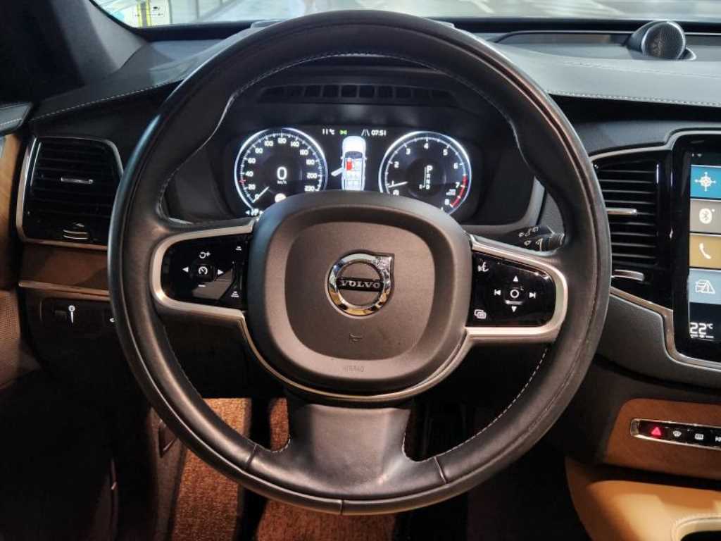 Volvo XC90 - Vista 8