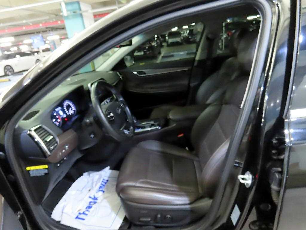 HYUNDAI Grandeur - Vista 6