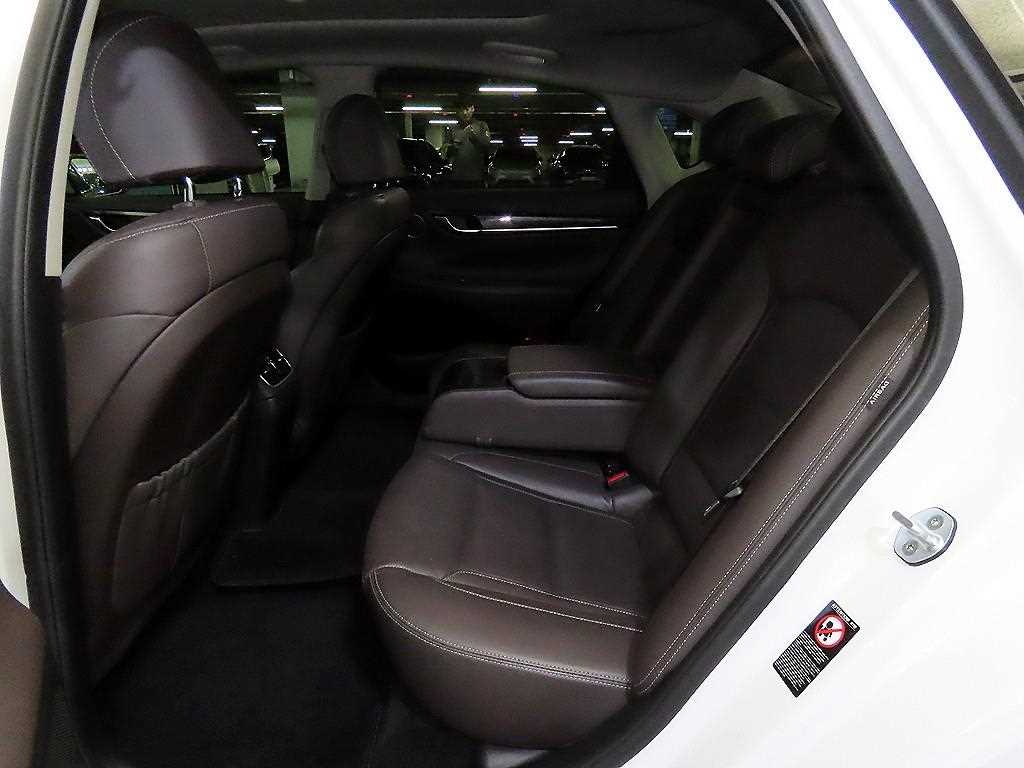 HYUNDAI Grandeur - Vista 7