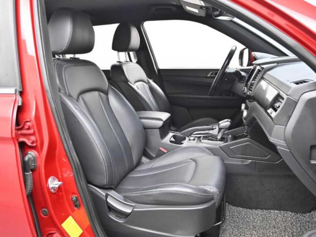 Ssangyong Rexton - Vista 10