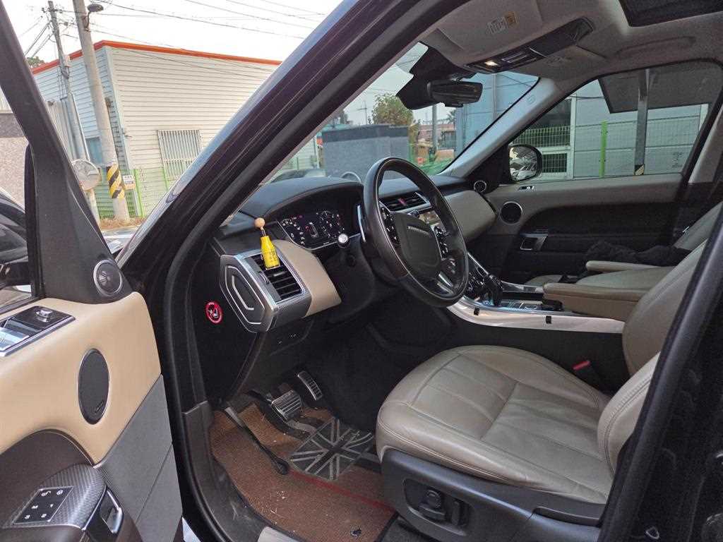 Land Rover Range Rover Sports - Vista 5