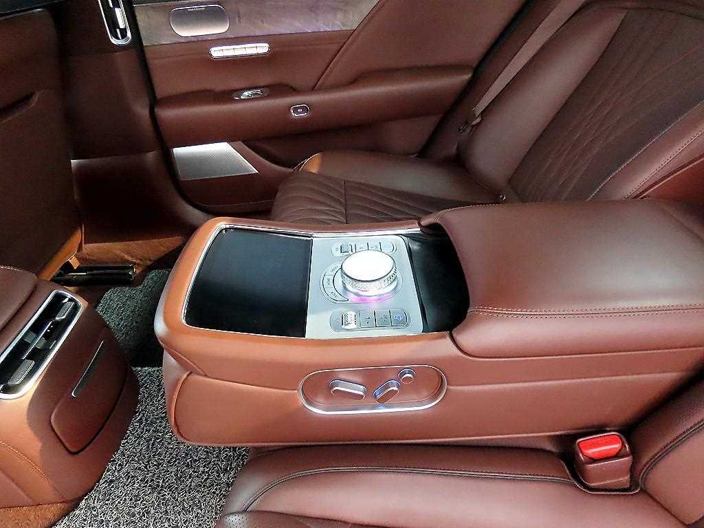 Genesis G90 2022 Negro - Importación desde Corea - HF Imports Iquique - Foto 15