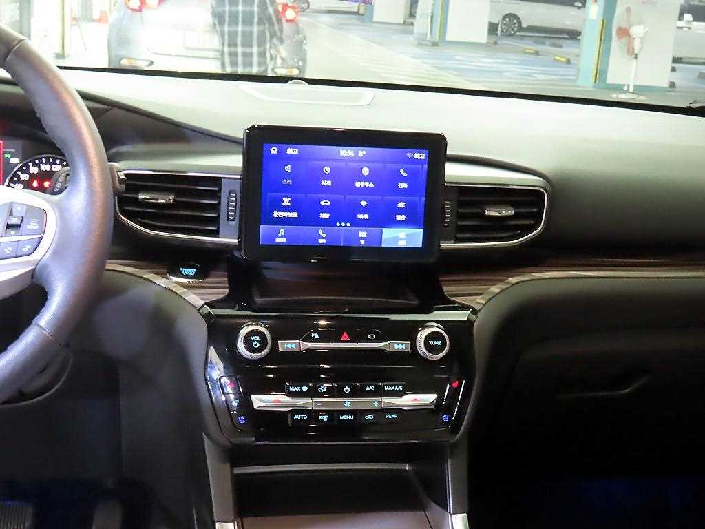 Ford Explorer - Vista 11