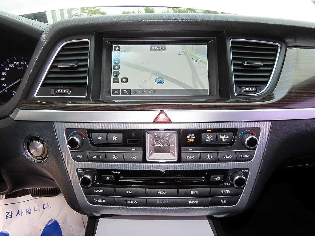 Genesis G80 - Vista 12