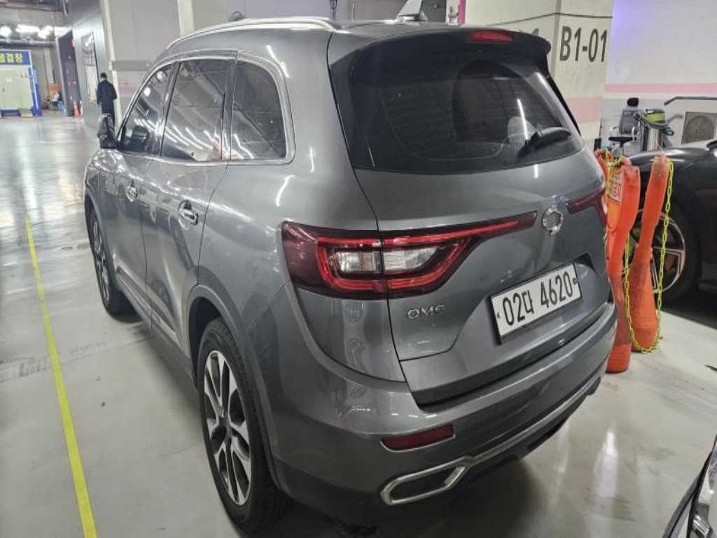 SAMSUNG QM6 - Vista 6