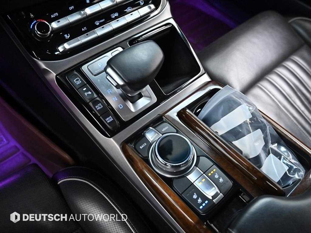 Genesis EQ900 - Vista 9