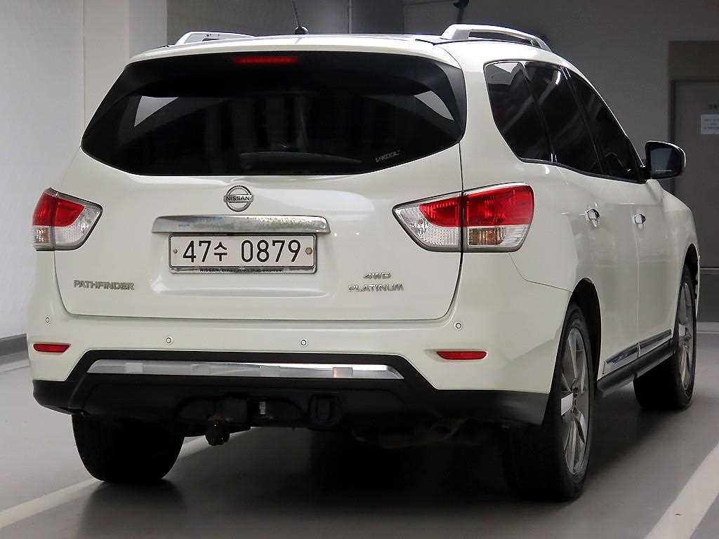 Nissan Pathfinder - Vista 4