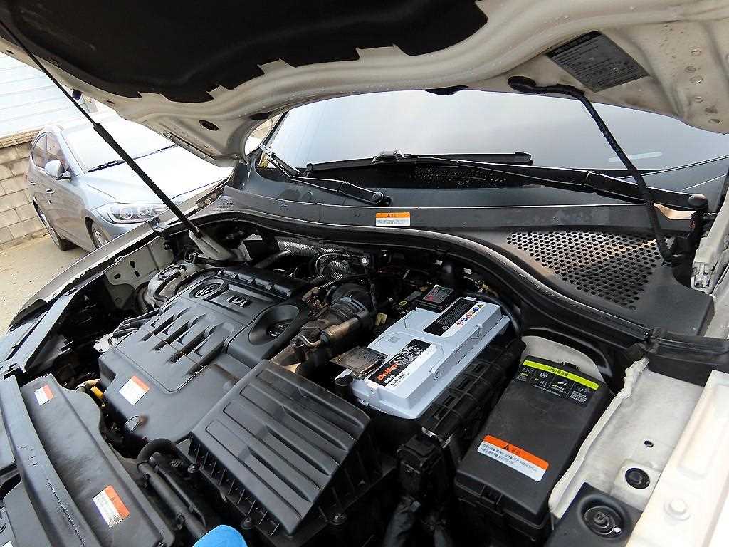 Volkswagen Tiguan 2018 Blanco - Importación desde Corea - HF Imports Iquique - Foto 17