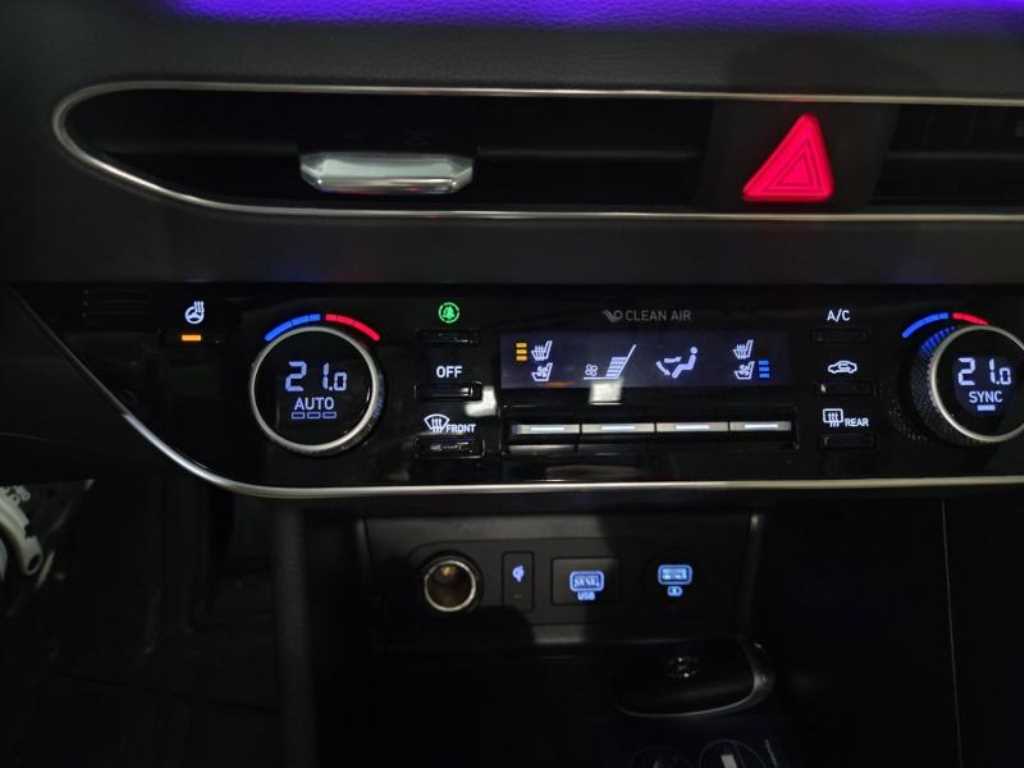 HYUNDAI Sonata - Vista 12