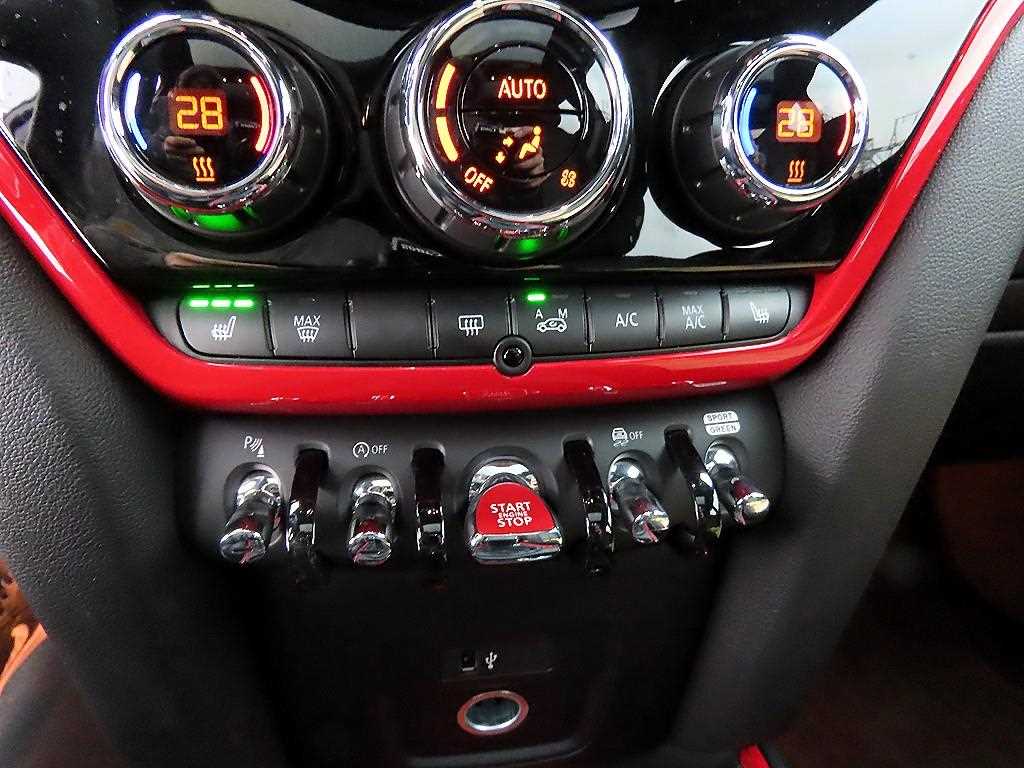 Mini Countryman 2024 Negro - Importación desde Corea - HF Imports Iquique - Foto 13