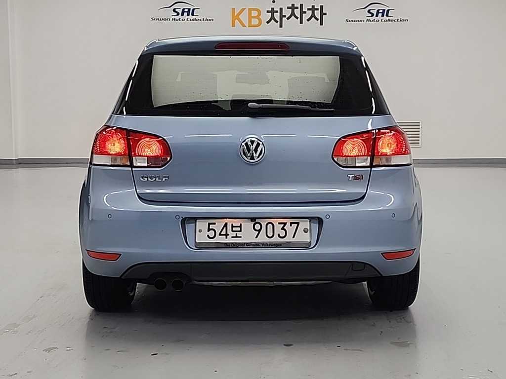 Volkswagen Golf - Vista 3