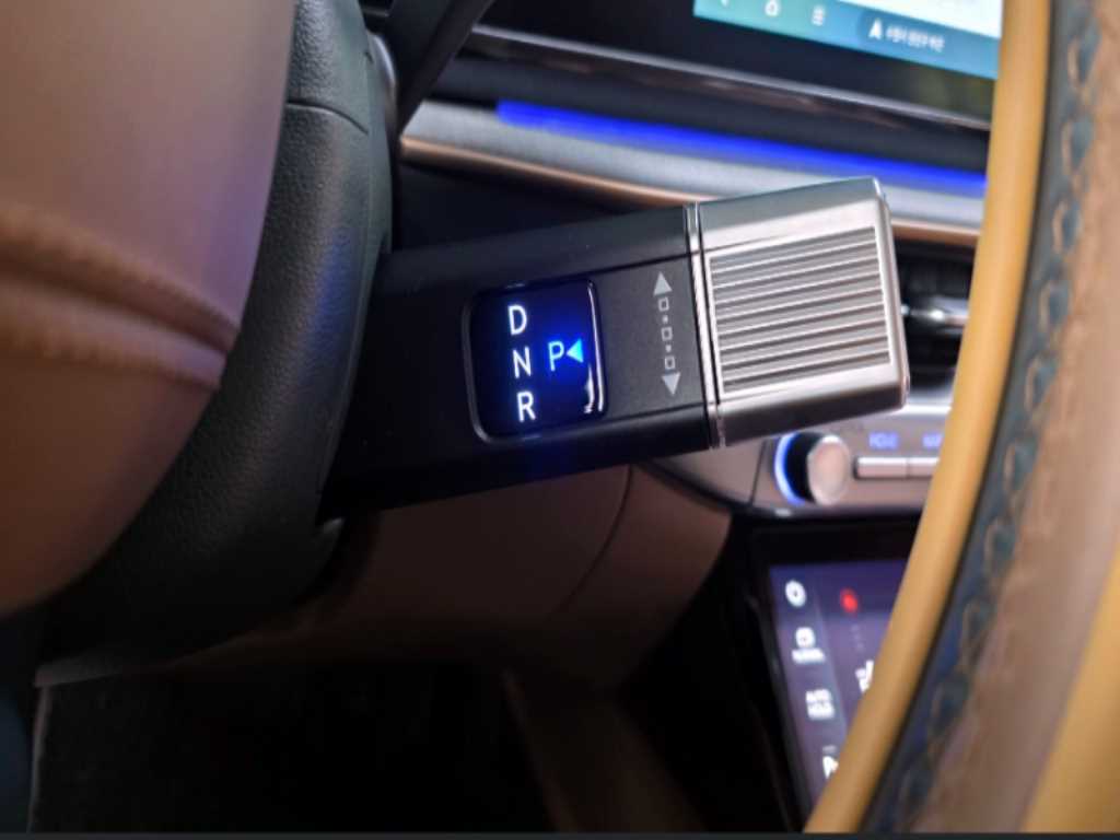 HYUNDAI Grandeur - Vista 9