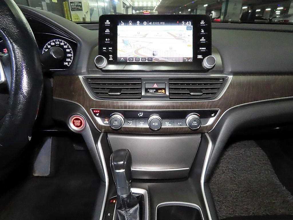 Honda Accord - Vista 10