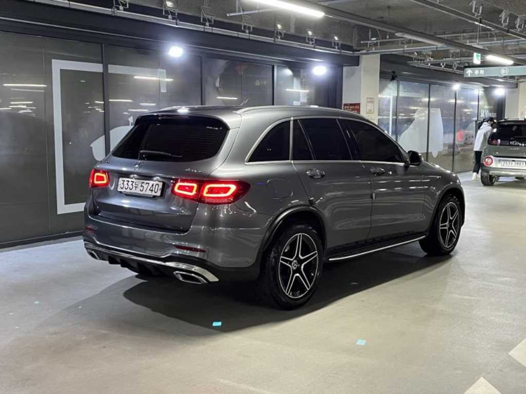 Mercedes Benz GLC Class - Vista 4