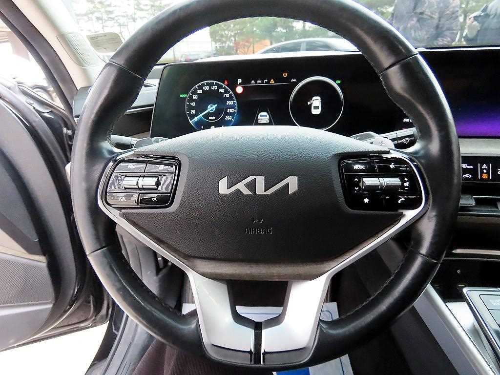 KIA K8 - Vista 8