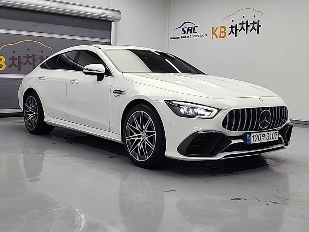 Mercedes Benz AMG GT - Vista 4