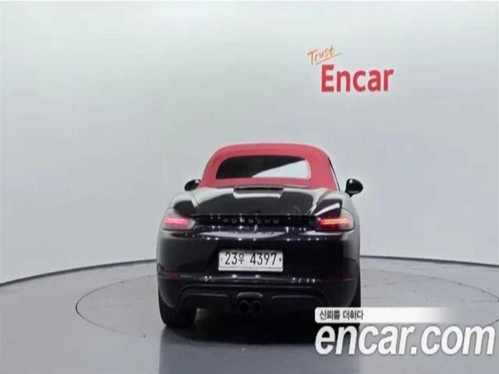 Porsche 718 - Vista 4