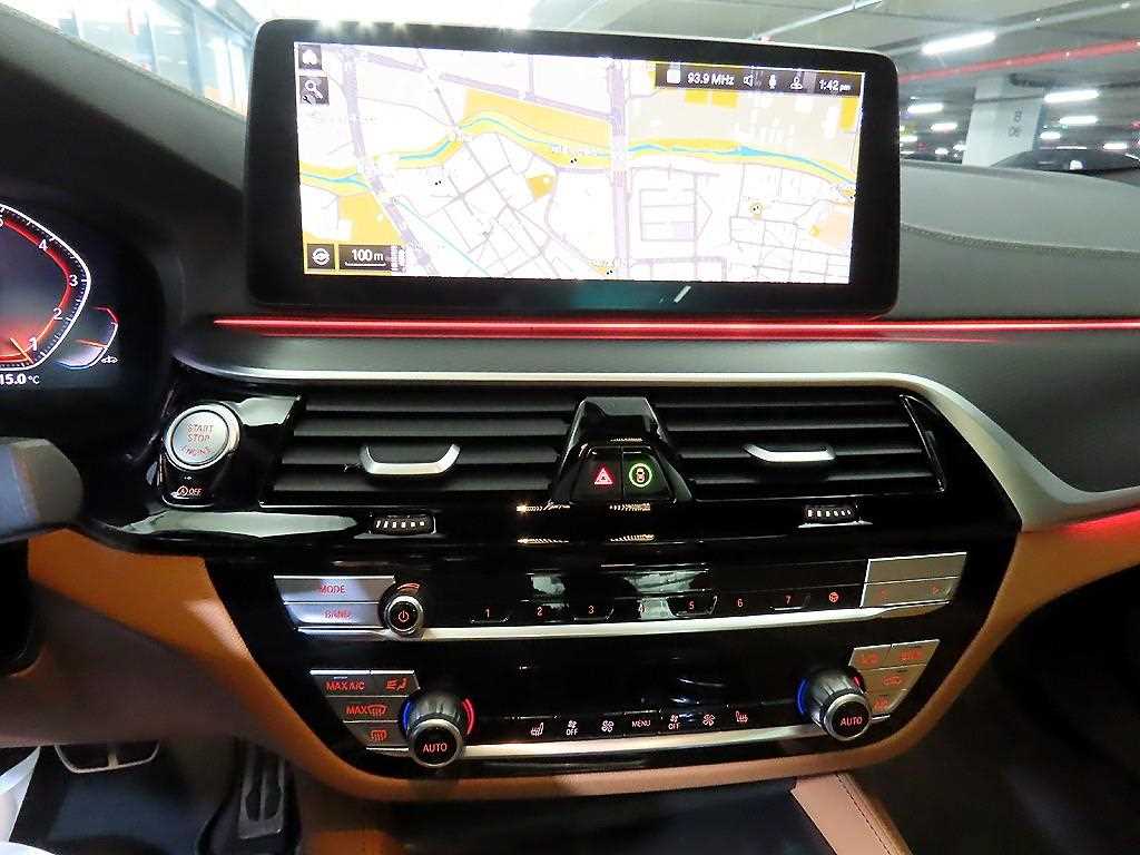 BMW 5 Series - Vista 11