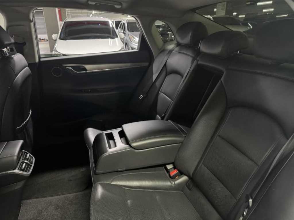 HYUNDAI Grandeur - Vista 8