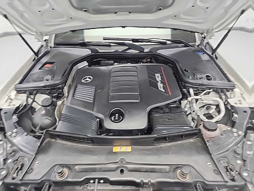 Mercedes Benz AMG GT - Vista 5