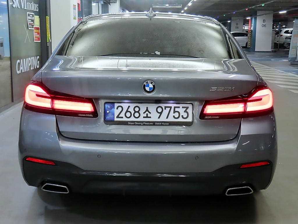 BMW 5 Series - Vista 5
