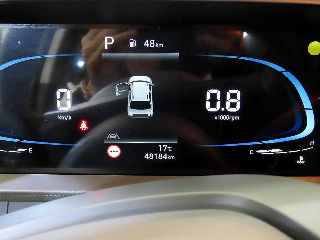 HYUNDAI Casper - Vista 9