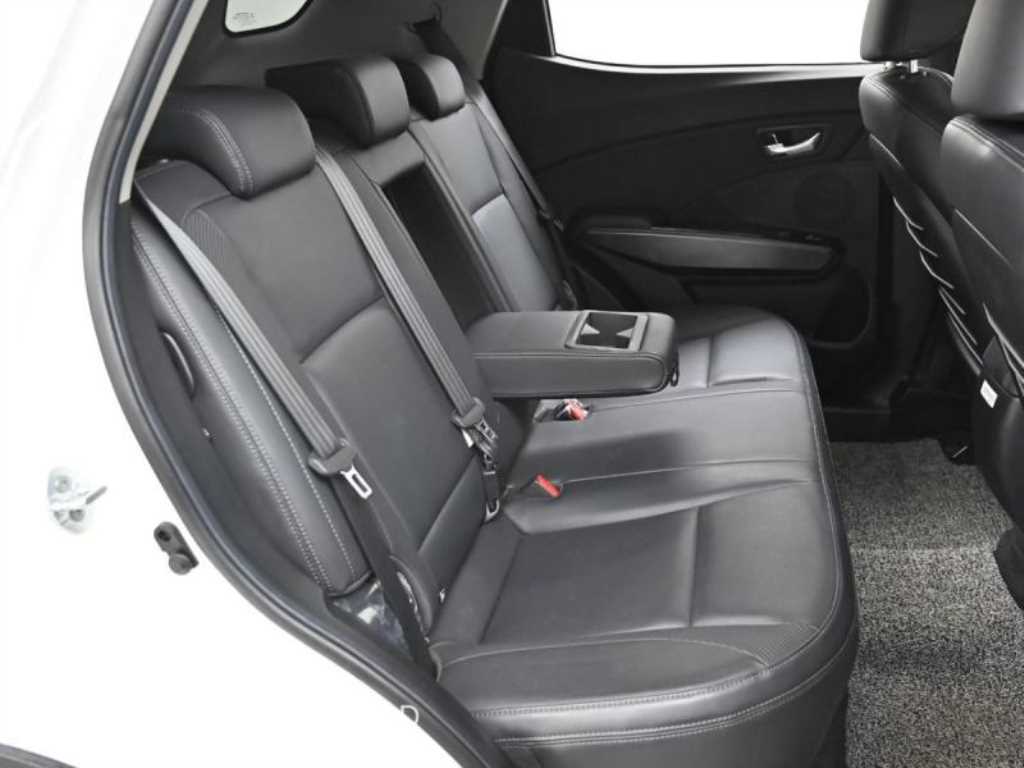 Ssangyong Tivoli - Vista 12