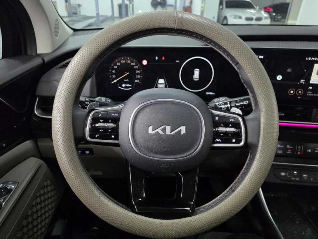 KIA Carnival - Vista 6