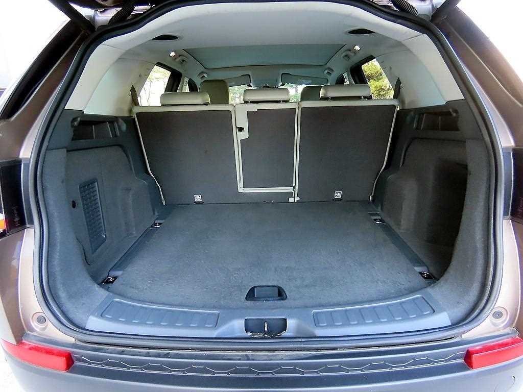 Land Rover Discovery Sports - Vista 4