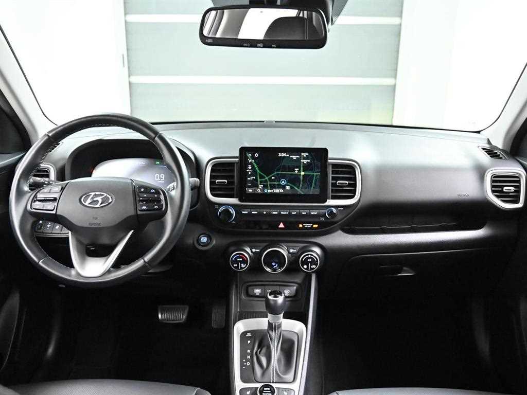 HYUNDAI Venue - Vista 7