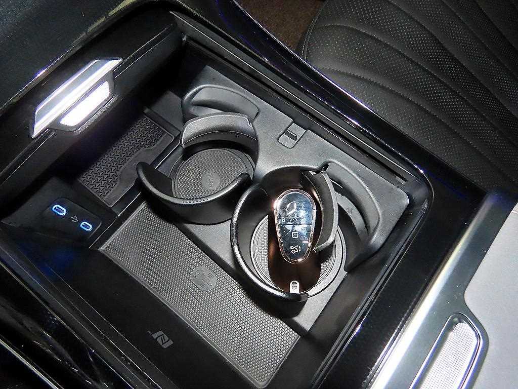 Mercedes Benz EQS 2023 Blanco - Importación desde Corea - HF Imports Iquique - Foto 13