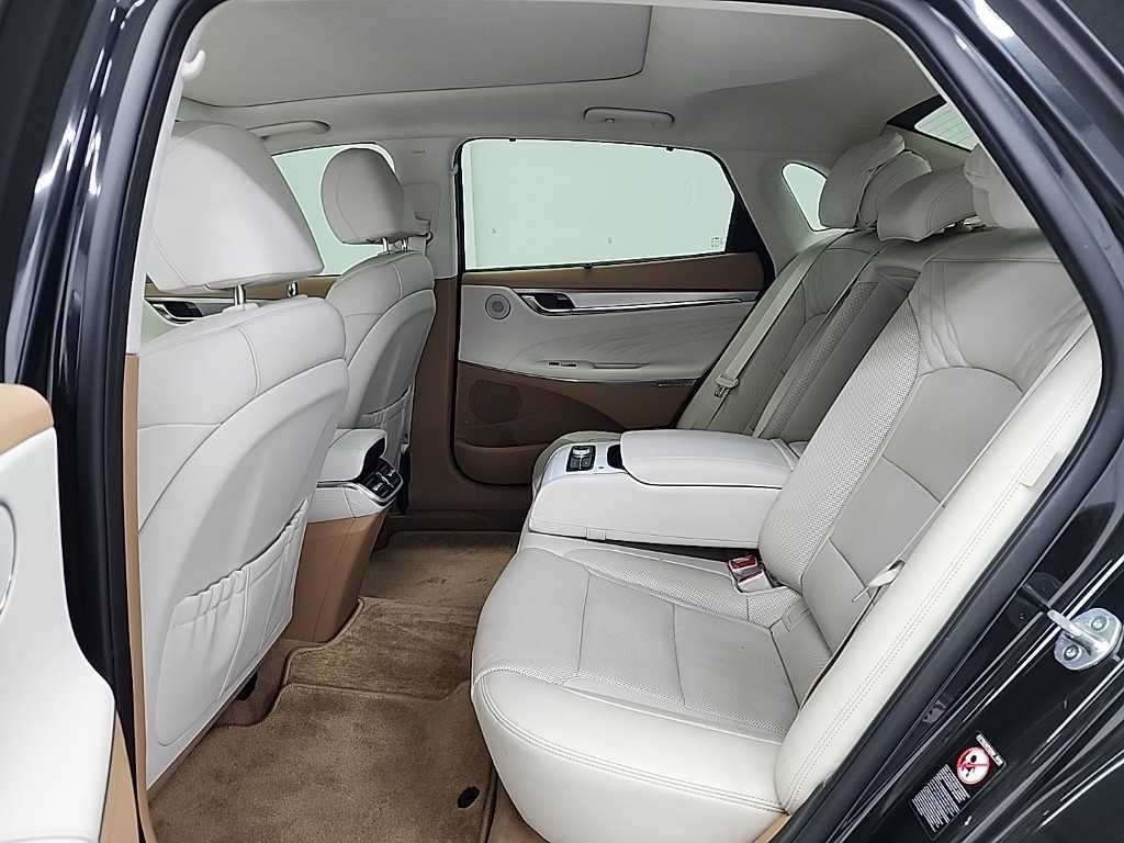 HYUNDAI Grandeur - Vista 12