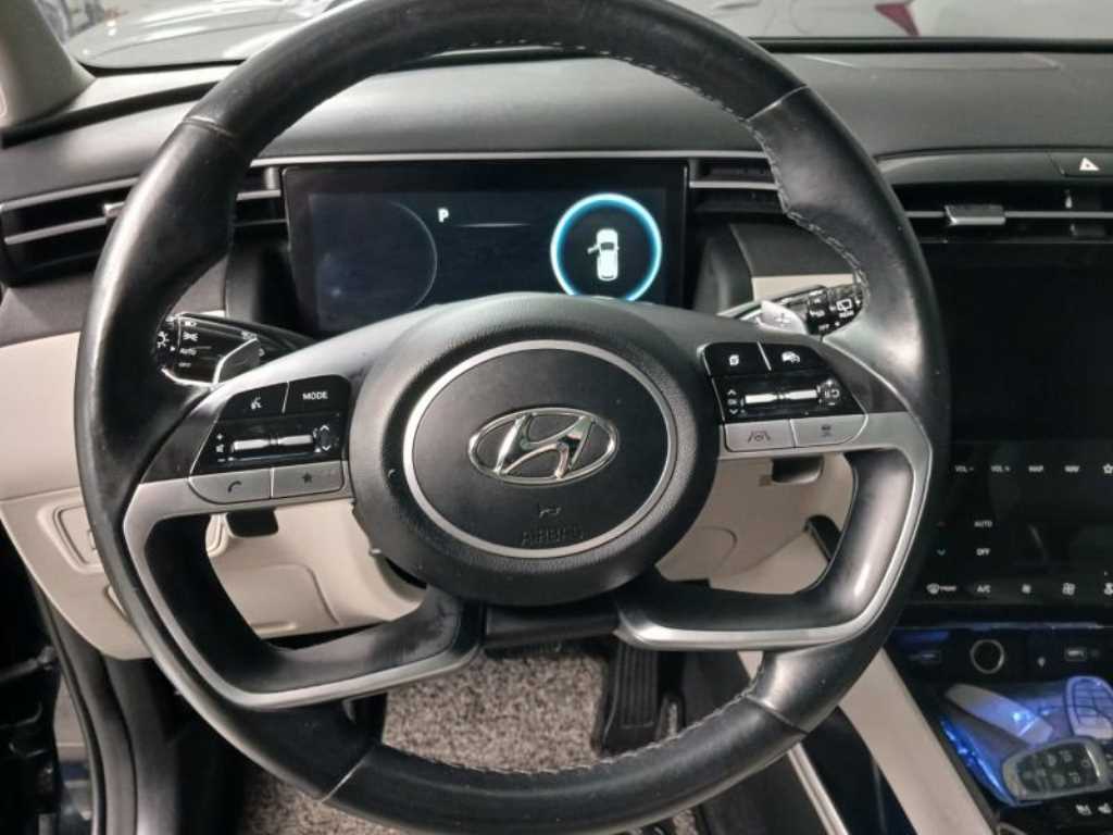 HYUNDAI Tucson - Vista 11