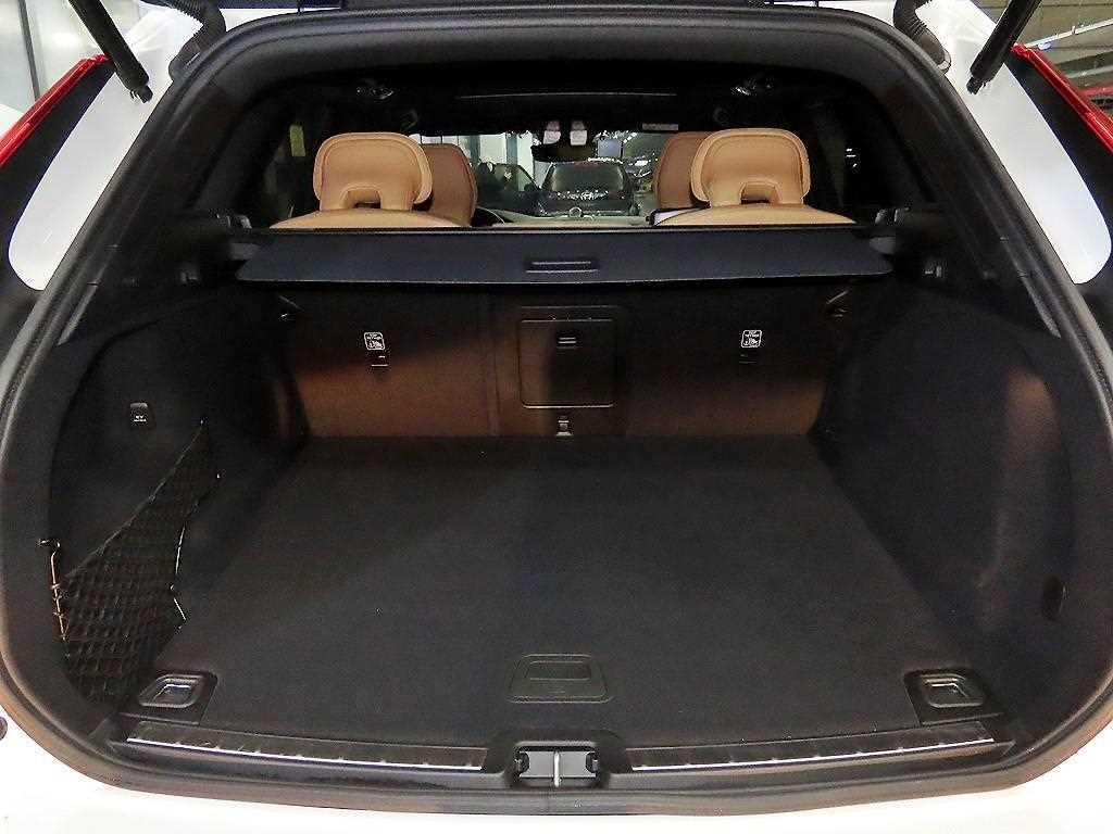 Volvo XC60 2025 Blanco - Importación desde Corea - HF Imports Iquique - Foto 17