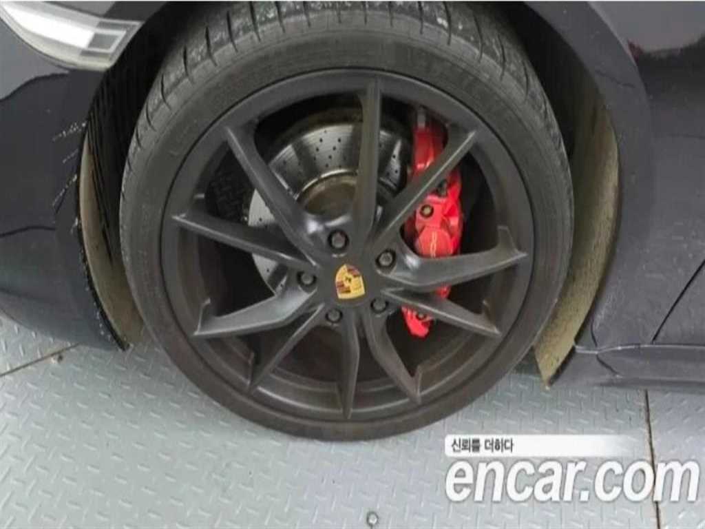 Porsche 718 - Vista 5