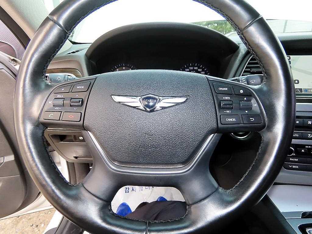 Genesis G80 - Vista 8