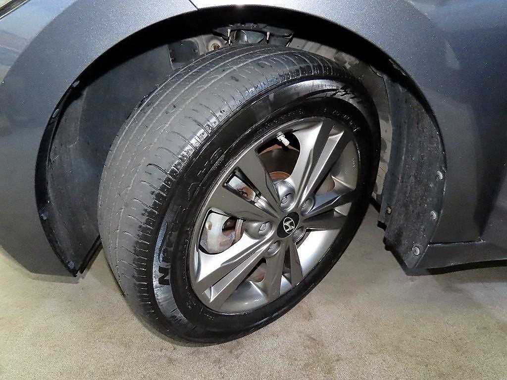 HYUNDAI Avante 2016 Gris - Importación desde Corea - HF Imports Iquique - Foto 19