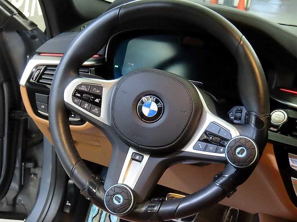 BMW 5 Series - Vista 8