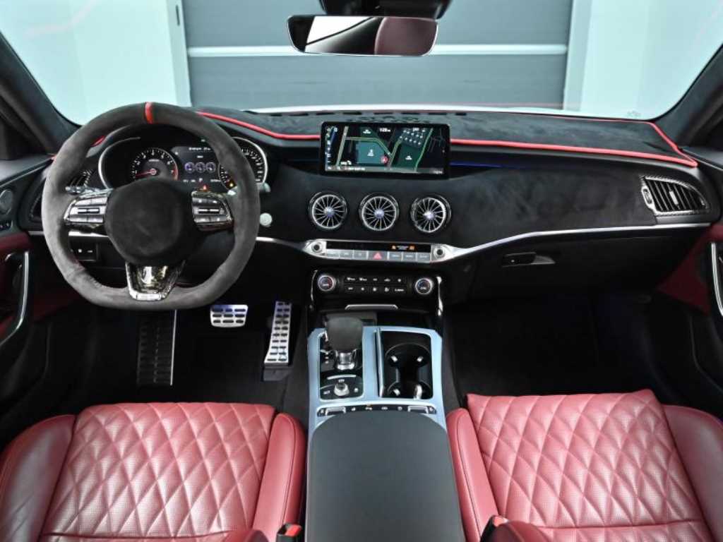 KIA Stinger - Vista 7