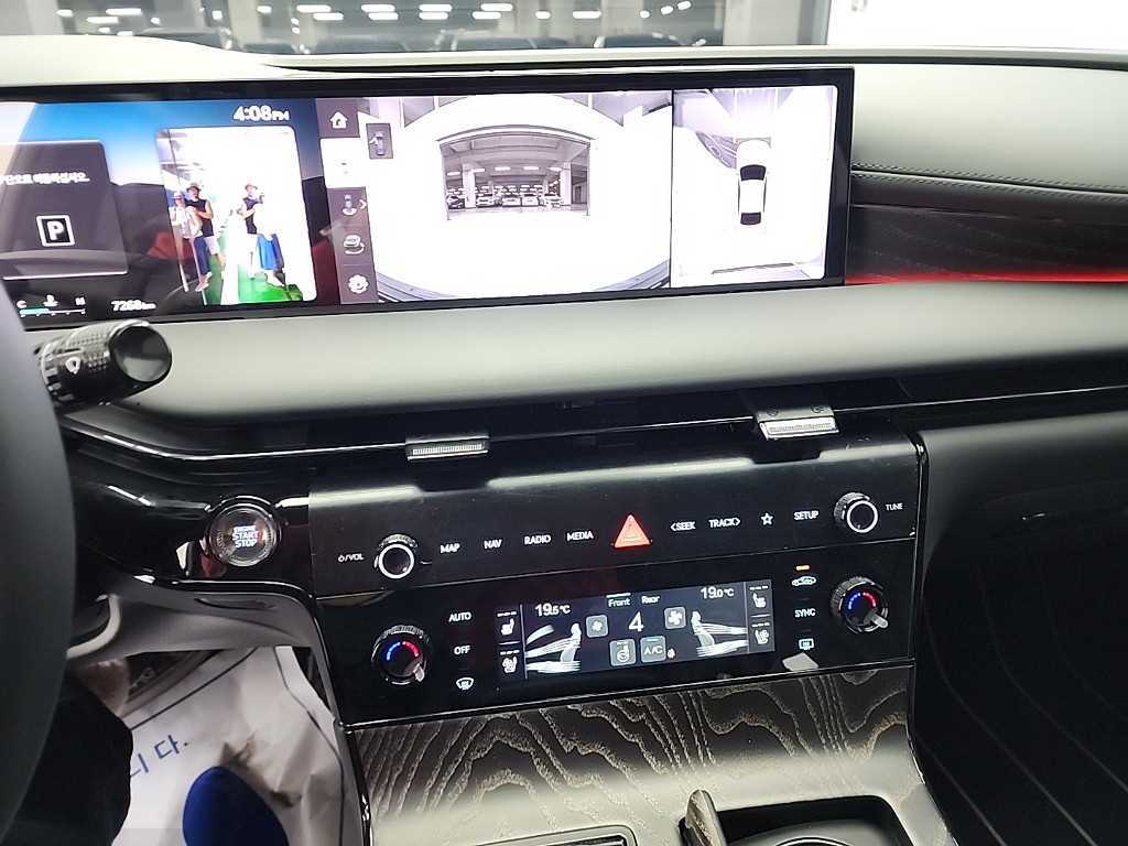 Genesis G80 - Vista 10