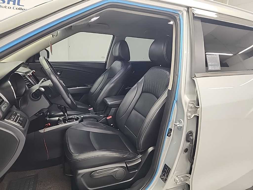 Ssangyong Tivoli - Vista 11